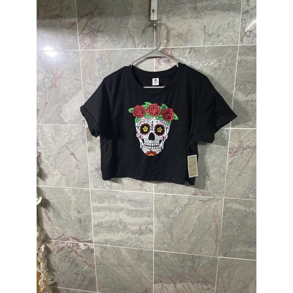 Tops - La Luna cropped graphic t-shirt M - NWT